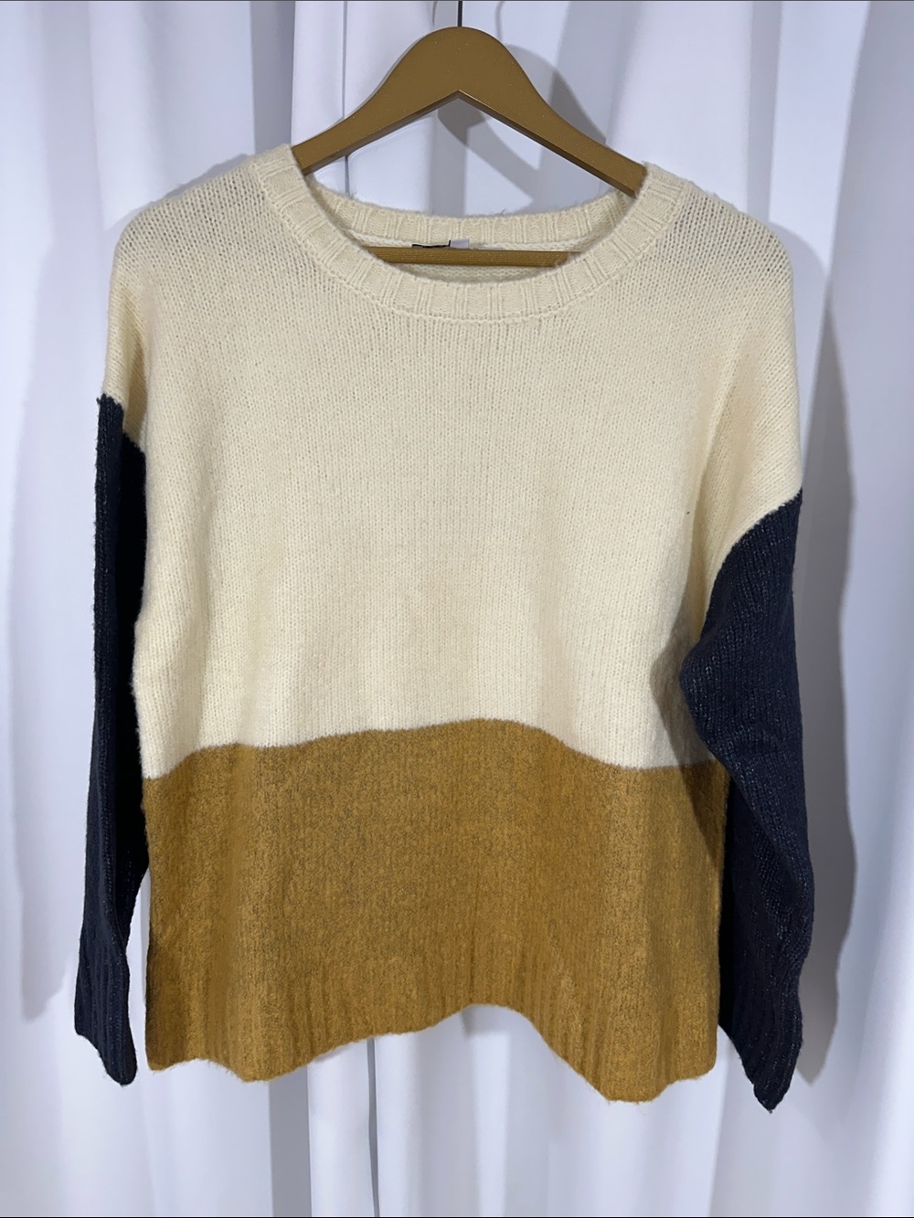 Baltic Born Color Block Knit Sweater Size Large Cream Mustard Navy